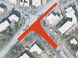 Der rot markierte Bereich auf der Hamburger Straße und dem Adenauerdamm muss neu asphaltiert werden. (Grafik: Stadt Elmshorn)