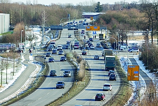 Die Wittenberger Straße ist das Einfallstor nach Elmshorn. Ab Montag, 26. Januar, wird es dort eng. (Foto: Strandmann/Archiv)