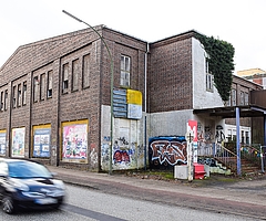 Das Citastromhaus steht dem geplanten Ausbau der Berliner Straße im Weg. (Archiv: Frank)
