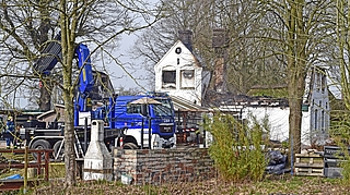 Das Technische Hilfswerk rückte mit schwerem Gerät an. (Foto: Frank)