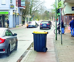 Was würden wohl Autofahrer sagen, wenn ihnen Mülltonnen so den Weg versperrten? (Foto: Strandmann)