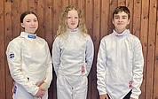 Treten bei den Deutschen Meisterschaften im Fechten in der KGSE an: Mia Brehmer, Emma von Wolff und Jorik Bersch (Foto:EMTV)