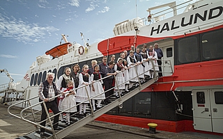 Liedermacher Rolf Zuckowski drehte an Bord des "Halunder Jet". (Foto: FRS Helgoline)