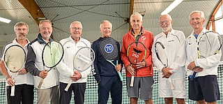Die LTCE-Herren 70 bestehen aus Norbert Kirschner (von links), Dr. Ulrich Rubehn, Ernst Müller, Jörn Harder, Rolf Kluge, Kasper Rud und Frans Nörby. (Foto: Klaus Molt)