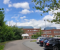 Eines steht fest: Die bestehenden Regio Kliniken in Elmshorn (Foto) und Pinneberg werden in absehbarer Zeit Geschichte sein. (Foto: Strandmann)