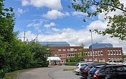 Eines steht fest: Die bestehenden Regio Kliniken in Elmshorn (Foto) und Pinneberg werden in absehbarer Zeit Geschichte sein. (Foto: Strandmann)