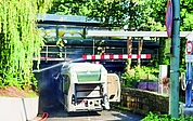 Trotz Höhenwarnanlage prallte der Elektrobus der KViP gegen die Decke des Tunnels und fing Feuer. (Foto: Strandmann)