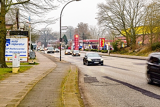 Eine Baustelle auf der Hamburger Straße wird den Verkehr mehr als viereinhalb Monate einschränken. (Archiv: Frank)