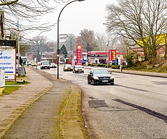 Eine Baustelle auf der Hamburger Straße wird den Verkehr mehr als viereinhalb Monate einschränken. (Archiv: Frank)