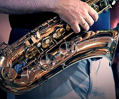 Vier Saxophonisten geben ein Konzert in Kölln-Reisiek. (Symbolfoto: Pixabay)
