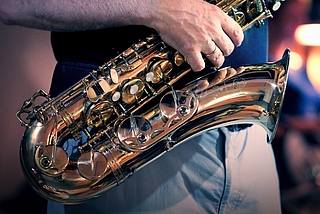Vier Saxophonisten geben ein Konzert in Kölln-Reisiek. (Symbolfoto: Pixabay)