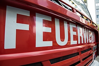 Die Feuerwehr löschte den Brand. (Symbolfoto: Pixabay)