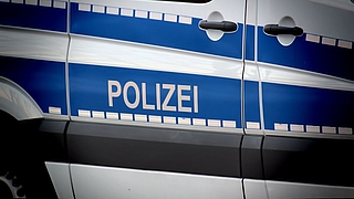 Die Polizei sucht Zeugen. (Symbolfoto: Ingo Kramarek auf Pixabay)