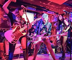 Duncan Reid & The Big Heads treten im Apollo Elmshorn auf. (Foto: Juan A. Eagler Stolen)