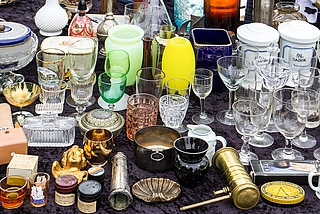 Stöbern und feilschen -  auf dem Kremper Hallenflohmarkt unbedingt erwünscht. (Foto: pixabay)