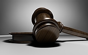 Das Landgericht Itzehoe will die Hauptverhandlung am 30. September eröffnen. Der Ort steht noch nicht fest. (Symbolfoto: Pixabay)