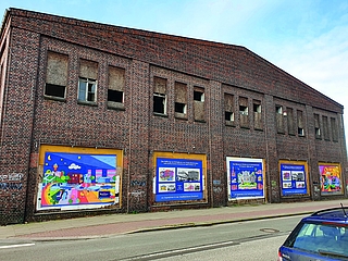Jetzt soll Klarheit geschaffen werden: Die Denkmalschützer werden per Abrissantrag aufgefordert zu entscheiden, ob die Stadt Elmshorn das Gebäude Berliner Straße 18 abreißen darf oder nicht.  (Foto: Strandmann)