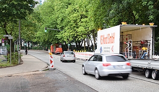Einige Schilder der Sperrung wurden am Dienstag, 16. Juli, an der Klosterkoppel abgeräumt. (Foto: Frank)