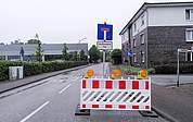 Die Straße Lohe ist gesperrt. Bis zur Baustelle in Höhe der Mühlenstraße 18 können Verkehrsteilnehmer aber fahren. (Foto: Jan-Hendrik Frank)