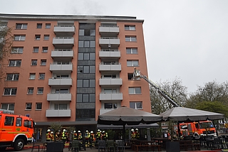 Die Bewohner konnten das achtstöckige Hochhaus nicht verlassen. (Foto: Frank)