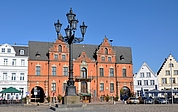 Das Glückstädter Rathaus: ein markantes Gebäude am Markt. (Foto: Glückstadt Destination Management)