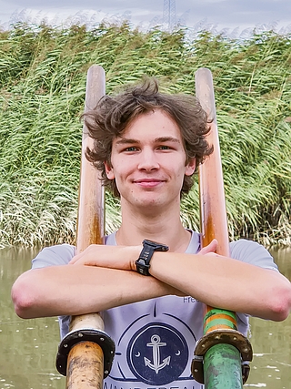 Bewarb sich erfolgreich auf eine Komparsenrolle: Frederik Seidel, Jugendtrainer im Elmshorner  Ruder-Club (ERC), rudert in dem Kinofilm im Schweizer Achter mit. (Foto: Peter Westphal/ERC)