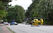 Dieser Rettungshubschrauber flog die lebensgefährlich verletzte Frau in ein Krankenhaus. (Foto: Frank)