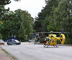 Dieser Rettungshubschrauber flog die lebensgefährlich verletzte Frau in ein Krankenhaus. (Foto: Frank)