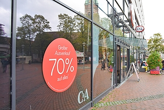 Die Türen von C&A in Elmshorn schließen sich am Sonnabend um 18 Uhr endgültig. (Foto: Frank)