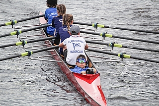 Jonas Rückert hält den Vierer auf Kurs. (Foto: ERC)
