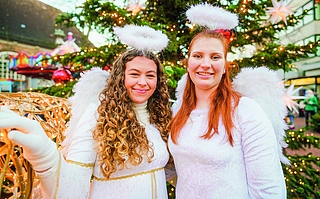 Die Kostüme der Elmshorner Engel werden vom Stadtmarketing gestellt. (Foto: Sven Rehder)
