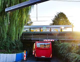 Der vordere Teil der Höhenwarnanlage fehlte bereits vor dem Unfall. (Foto: Frank)