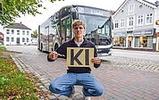 Hofft, dass Künstliche Intelligenz den Öffentlichen Personennahverkehr im Kreis Pinneberg verbessern könnte: Klemens Kelting, 18-jähriger Schüler des Ludwig-Meyn-Gymnasiums in Uetersen. (Foto: Frank)