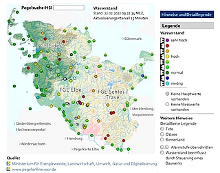 Das Kieler Umweltministerium veröffentlichte eine Karte, auf der die Pegelstände am 22. Februar 2022 um 9.22 Uhr zu sehen sind. Rote und violette Punkte zeigen sehr hohe Wasserstände an. (Grafik: Umweltministerium / www.pegelonline.wsv.de)