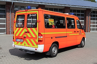 Auf der Rückseite des Fahrzeugs ist die Funkkennung zu lesen: 20-14-01. (Foto: Stadt Elmshorn)