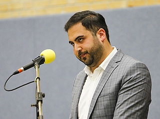 Bürgervorsteher Baris Karabacak (CDU) sieht sich der massiven Kritik aus großen Teilen der Ratsversammlung ausgesetzt. Archiv: Frank
