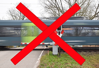 Im März und April fallen in den Kreisen Pinneberg und Steinburg etliche Züge aus. (Foto+Bearbeitung: Frank)