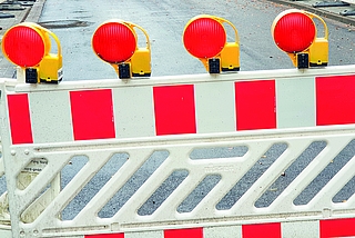 Für Asphaltierungsarbeiten wird ein Teilstück der Ansgarstraße ab 20. Juli stadteinwärts gesperrt. (Foto: Strandmann)